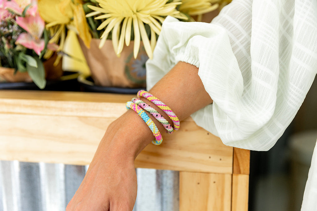 🌸 Celebrate Easter with Colorful, Handcrafted Bracelets from Sashka Co. 🐣✨