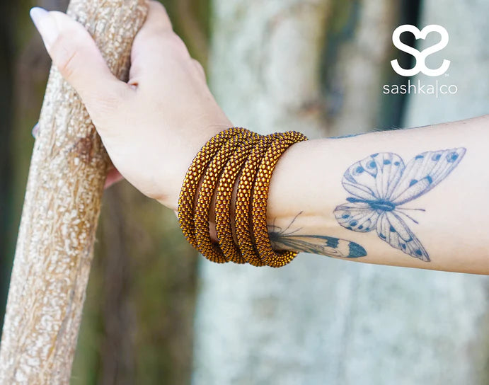 Embrace Nature's Beauty with Our Earth Tone Bracelet 🤎