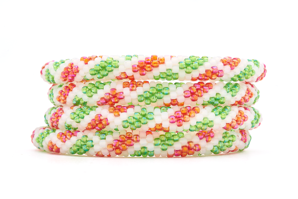 Festive Glow: The Handmade Bracelet That Shines Bright This Holiday Season