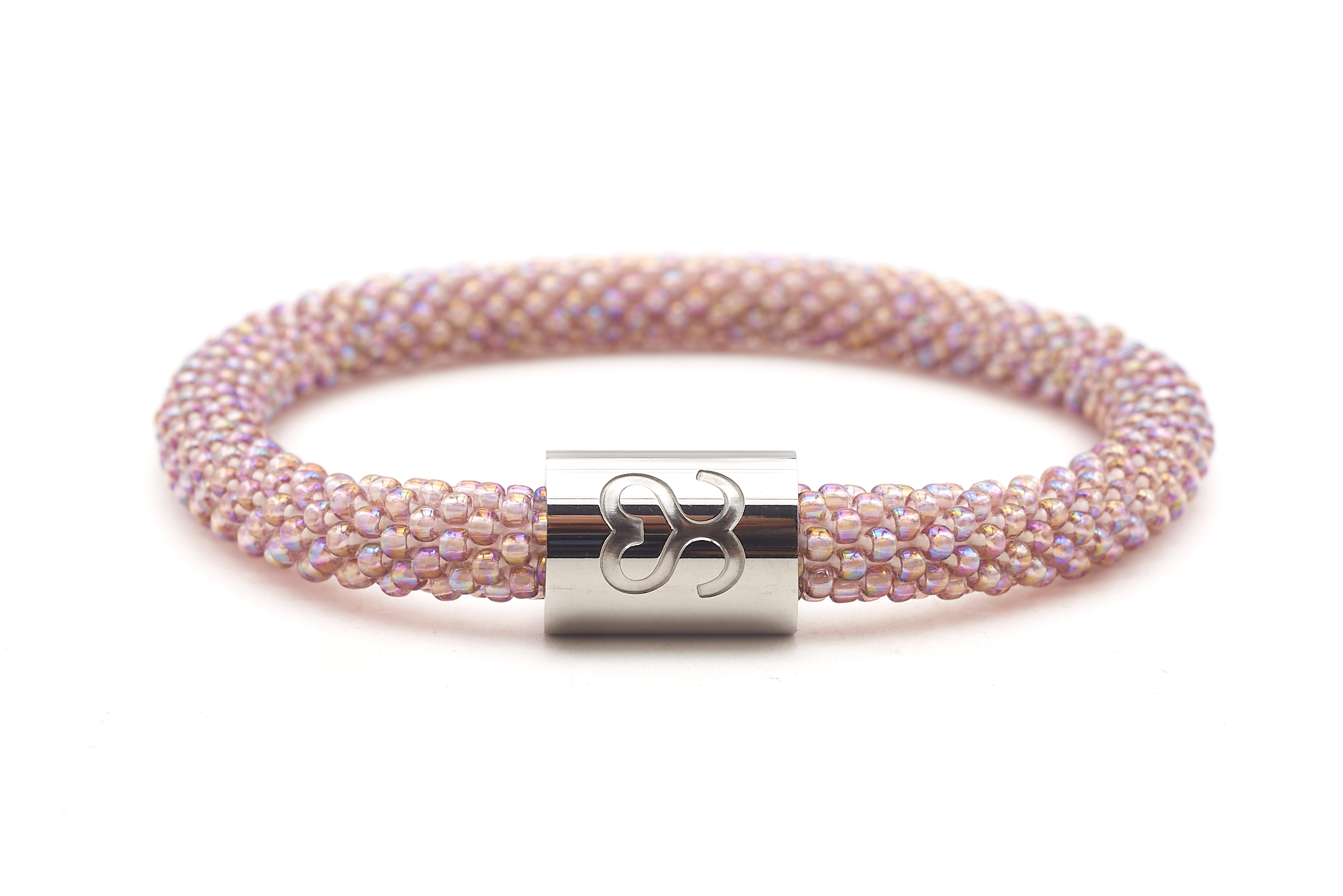Sashka Co. Iridescent Mauve w/ Silver Best Friend Charm Bracelet. Handmade glass bead bracelet from Nepal, featuring a roll design.