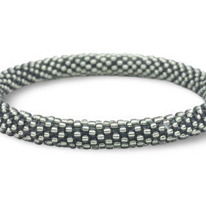Sashka Co handmade beaded friendship bracelet with solid silver glass beads. Crafted in Nepal by skilled artisans.