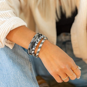 Sashka Co. Beaded Friendship Bracelet White / Black Panda Bracelet
