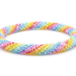 Sashka Co. handmade glass beaded friendship bracelet with green glass beads in a solid pattern. Crafted in Nepal by skilled artisans.